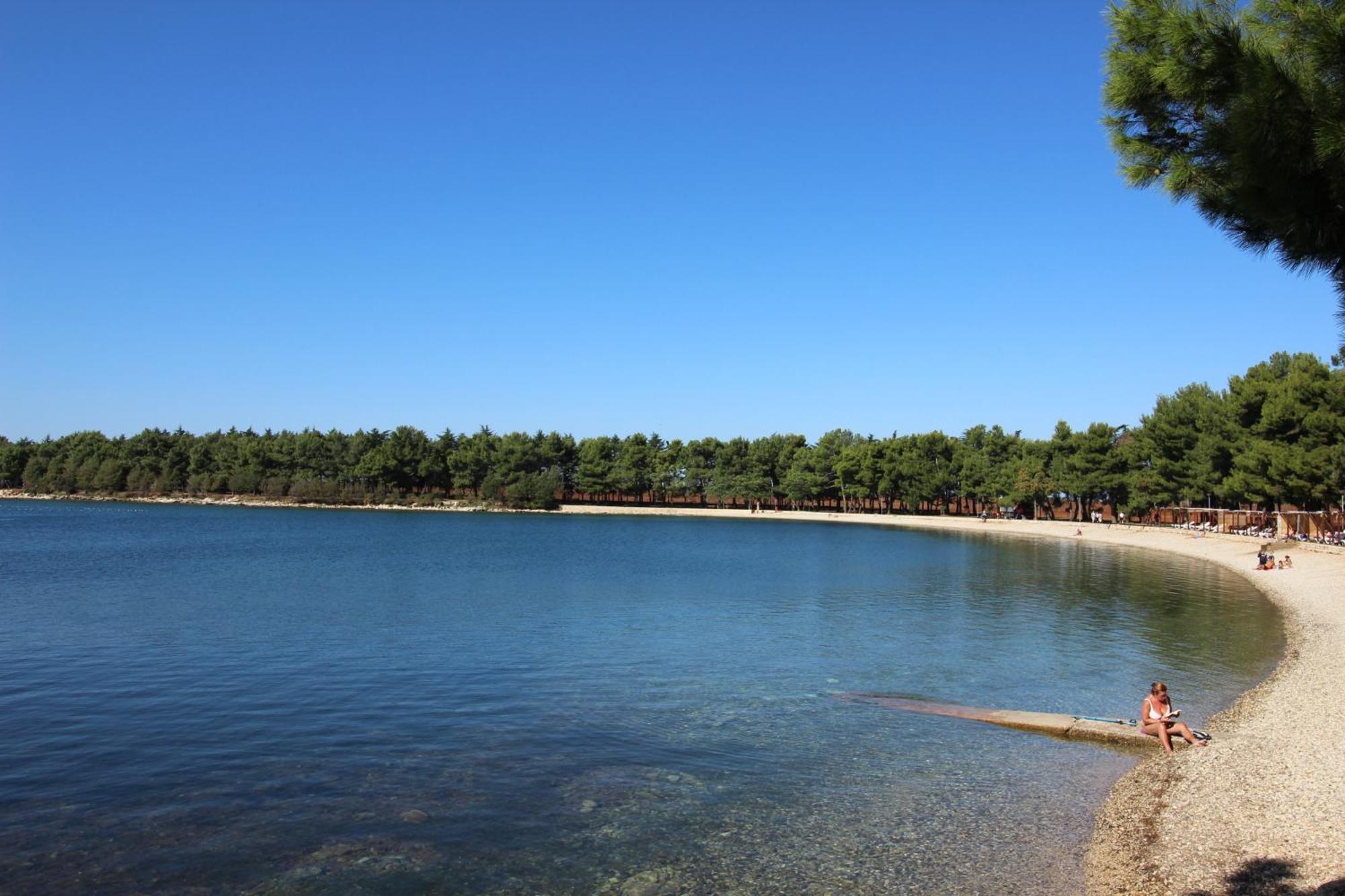 Ariel A4, Quiet Area Only 2 Km From The *