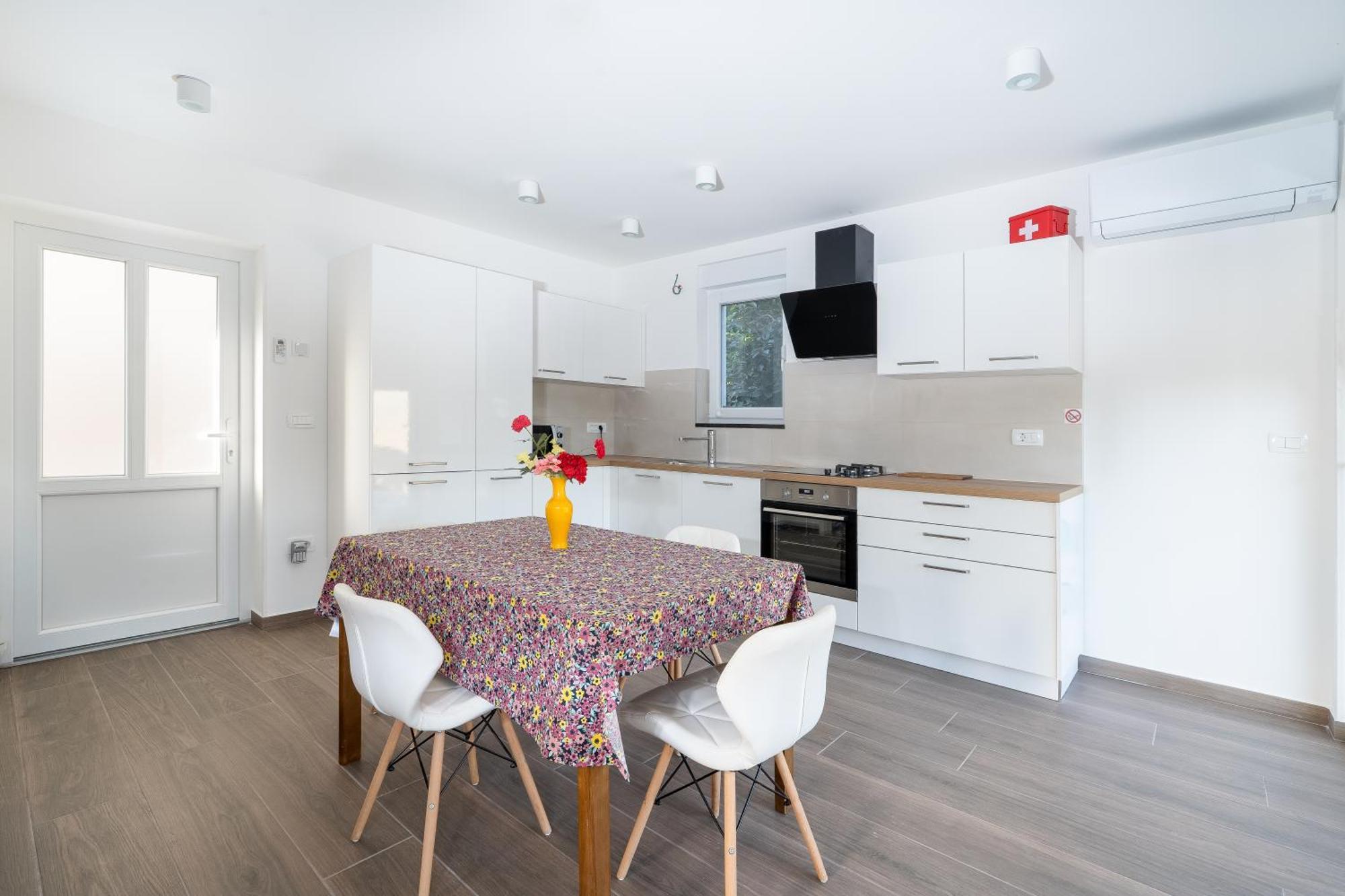 Villa Ariel A4, Quiet Area Only 2 Km From The Filipac